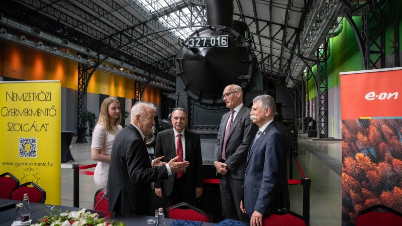 Rektor úr E.ON NGYSZ