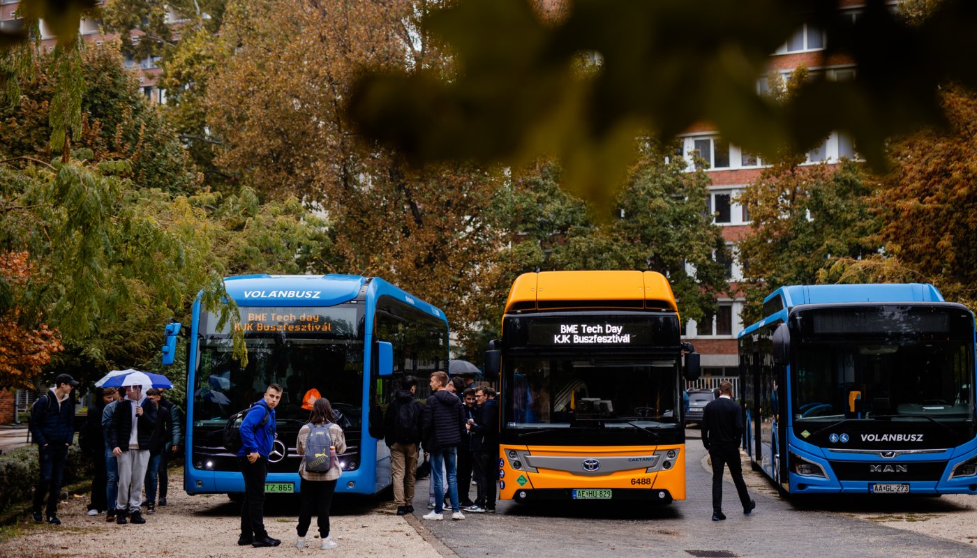 A Volánbusz különleges járművei a BME-n