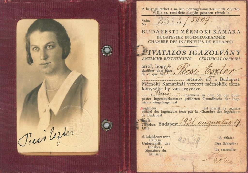 Pécsi Eszter igazolványa