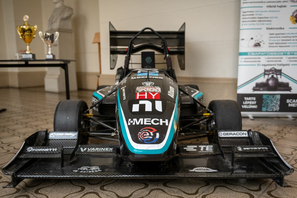 Az FRC-12