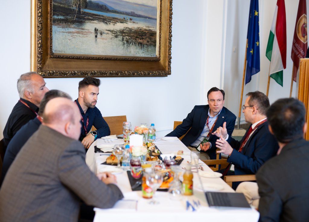 Az egyik csoport