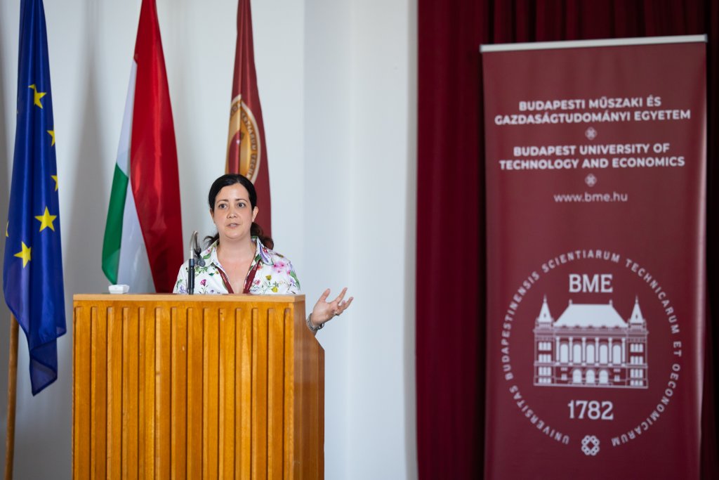 Szalmáné Csete Mária